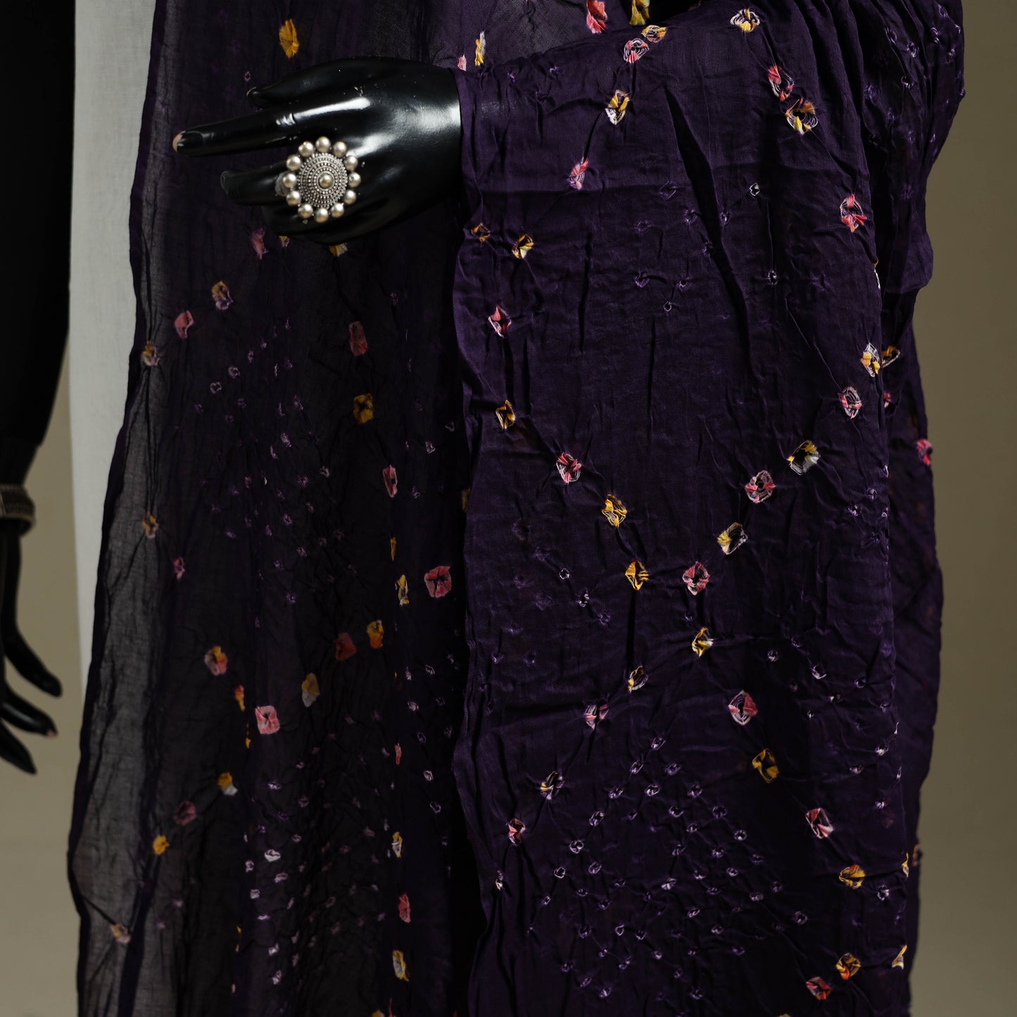 Kutch tie-dye mul cotton bandhani dupatta 13 - handcrafted