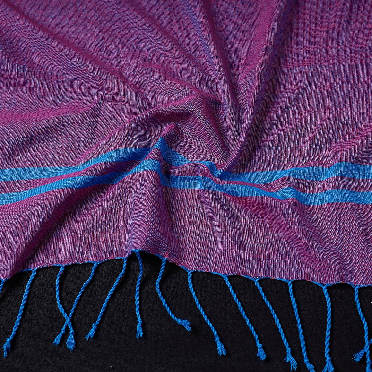 Mangalagiri Cotton Handloom Stole with Tassels Online l iTokri.com