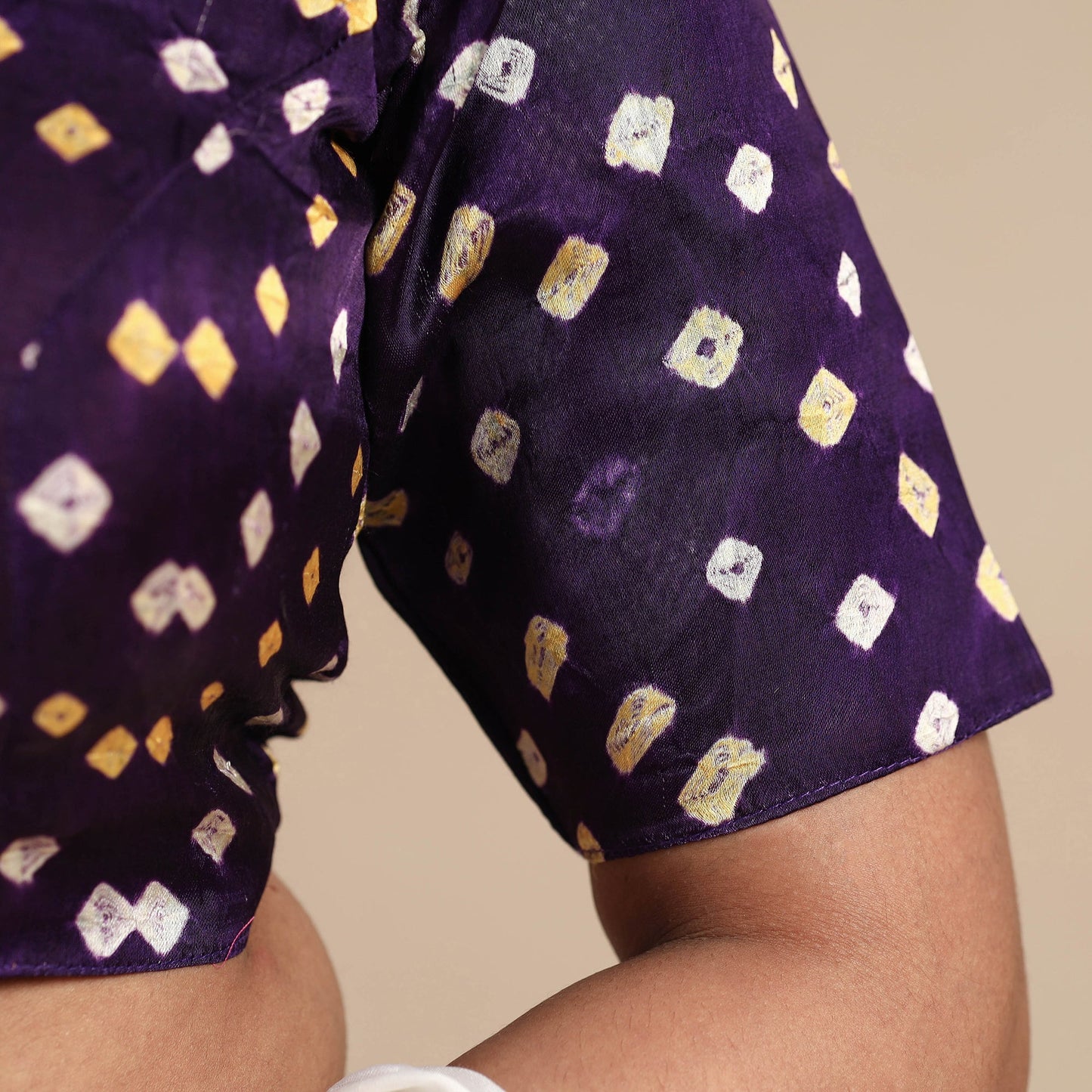 Buy Modal Silk Bandhani Tie Dye Stitched Blouse Online at iTokri.com