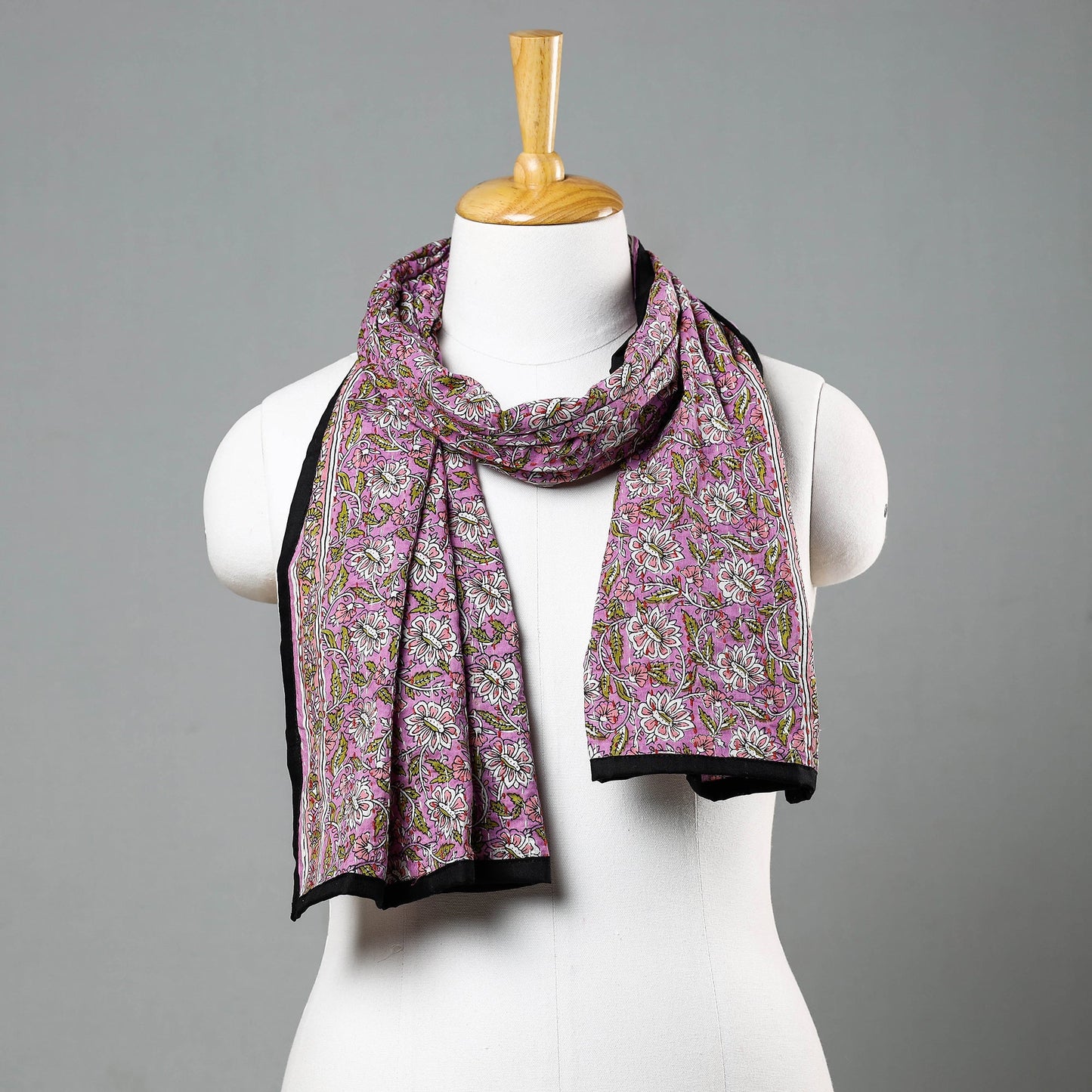 Sanganeri Block Printed Tagai Work Cotton Stole Online at iTokri.com