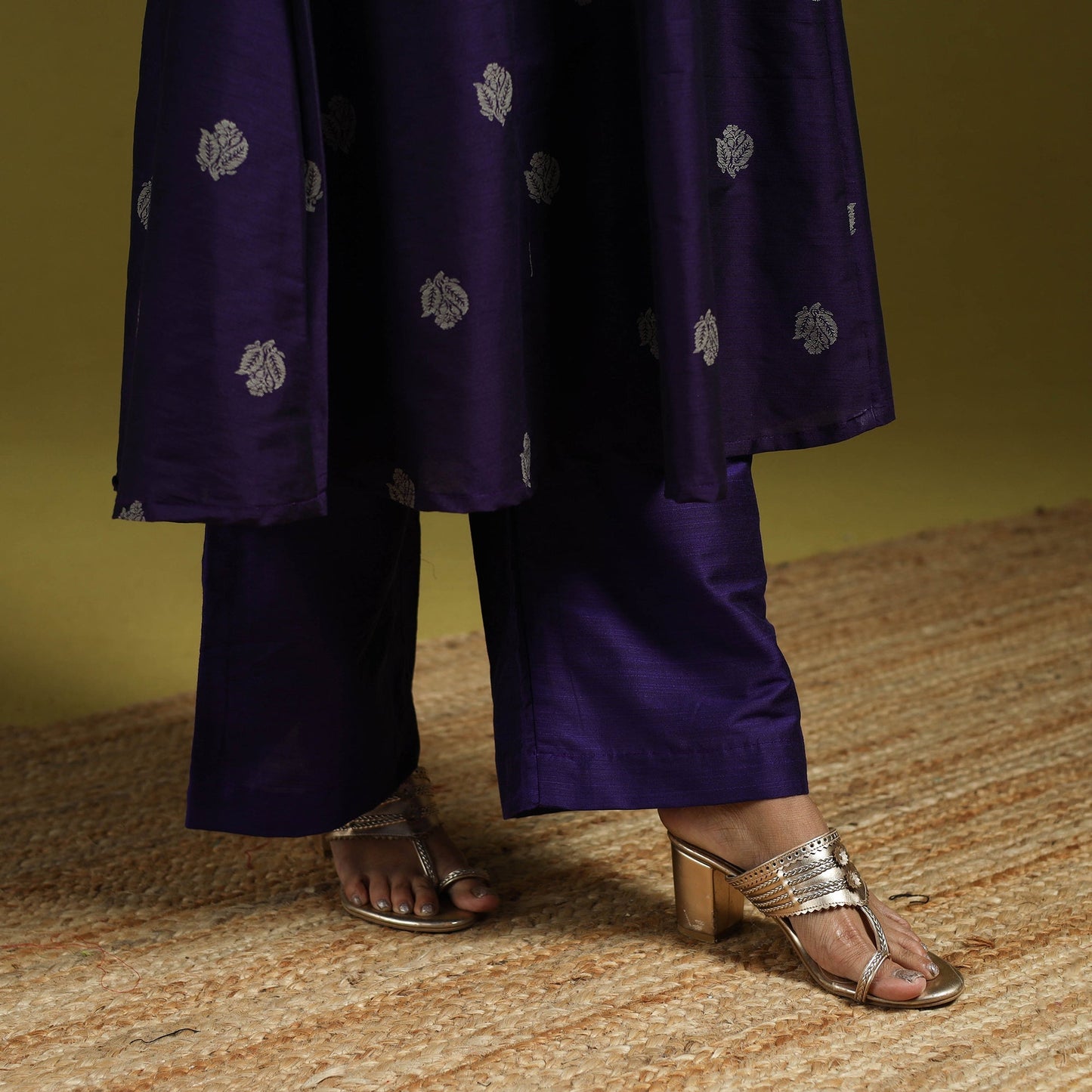 Spun dupion viscose silk thread buti 2pc kurta set
