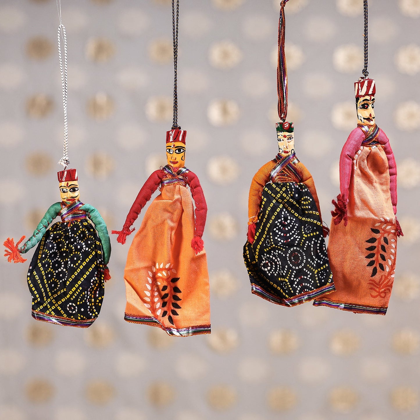 Rajasthani Dancing Couple Handmade Puppet / Kathputli
