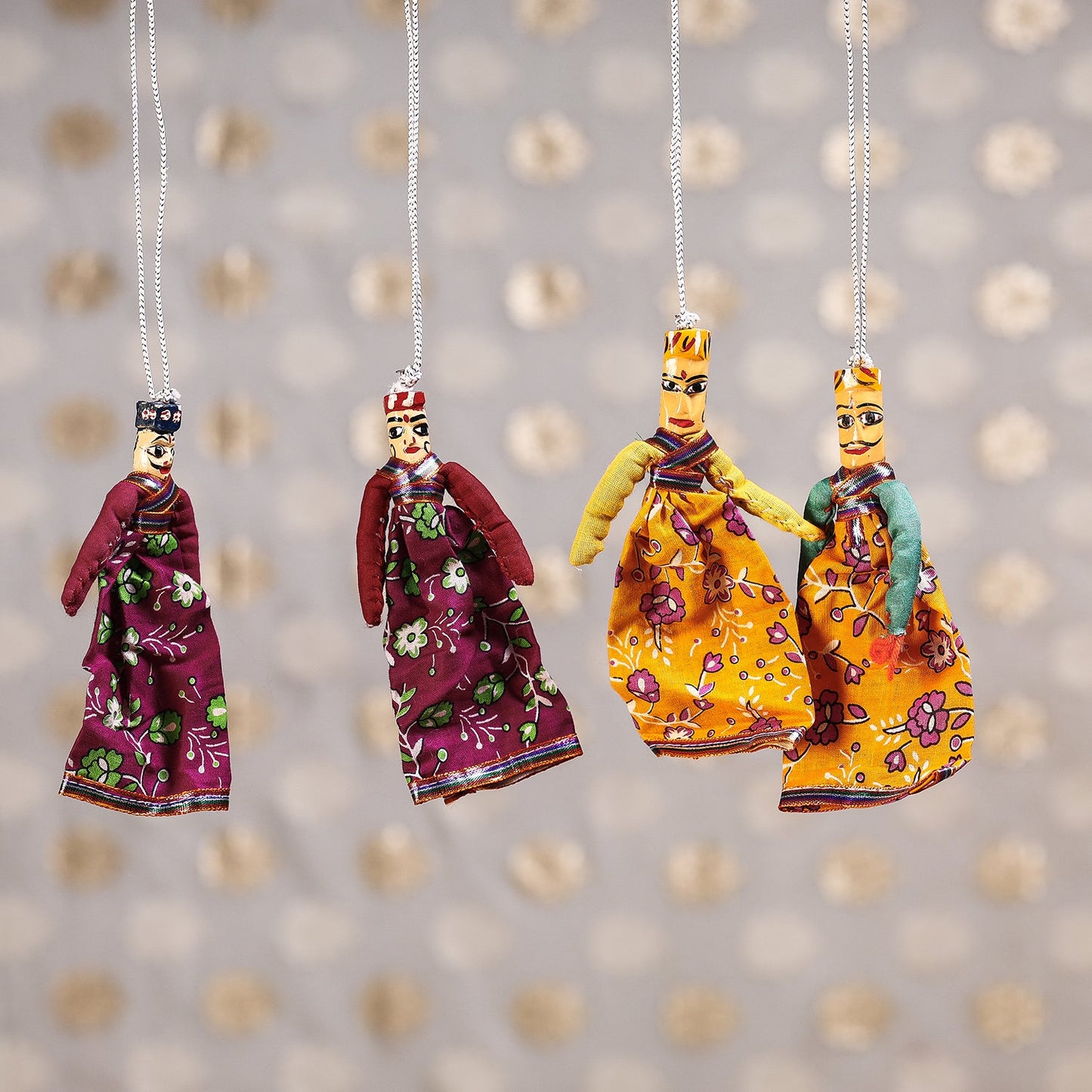 Rajasthani Dancing Couple Handmade Puppet / Kathputli
