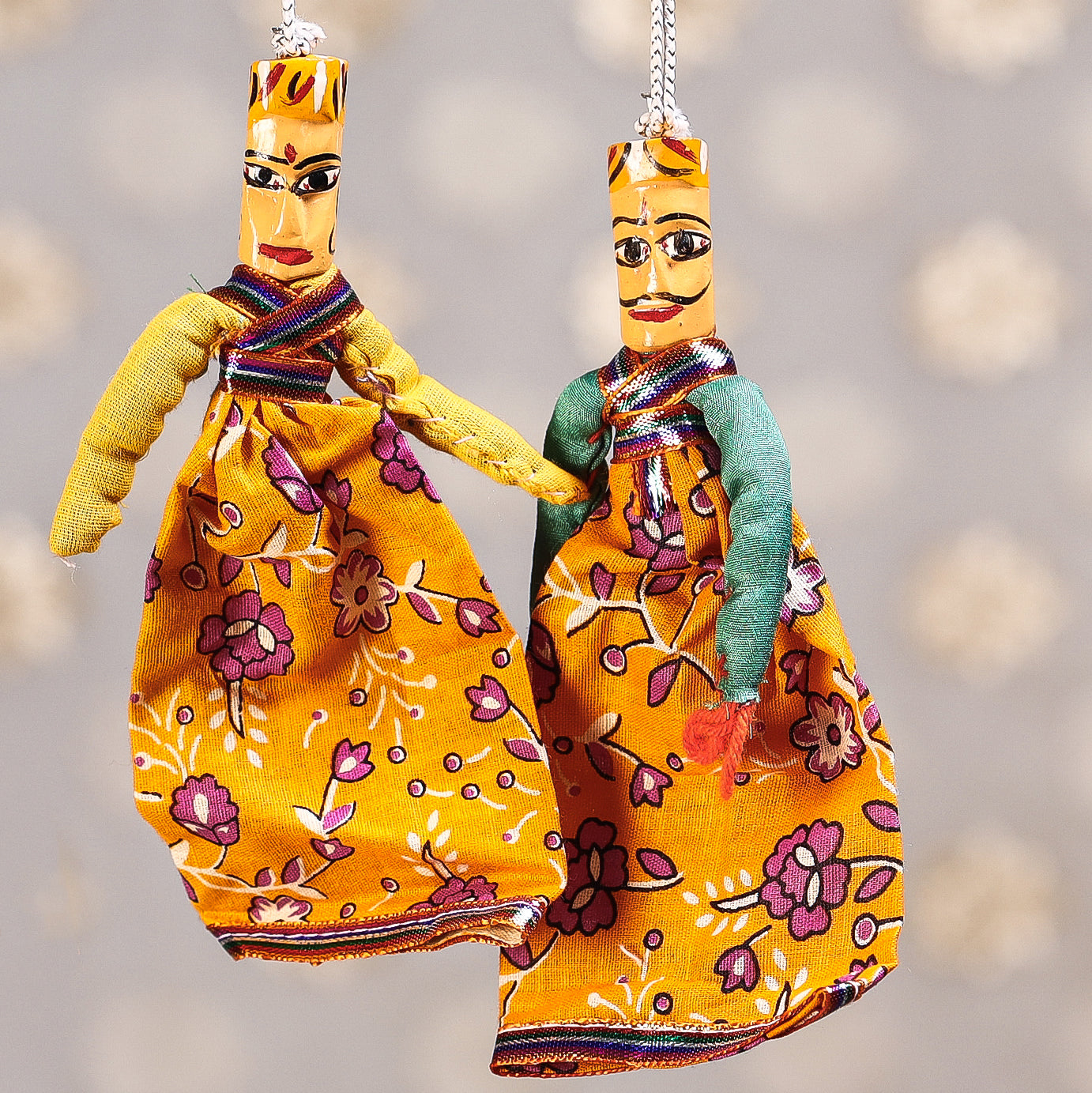 Rajasthani Dancing Couple Handmade Puppet / Kathputli
