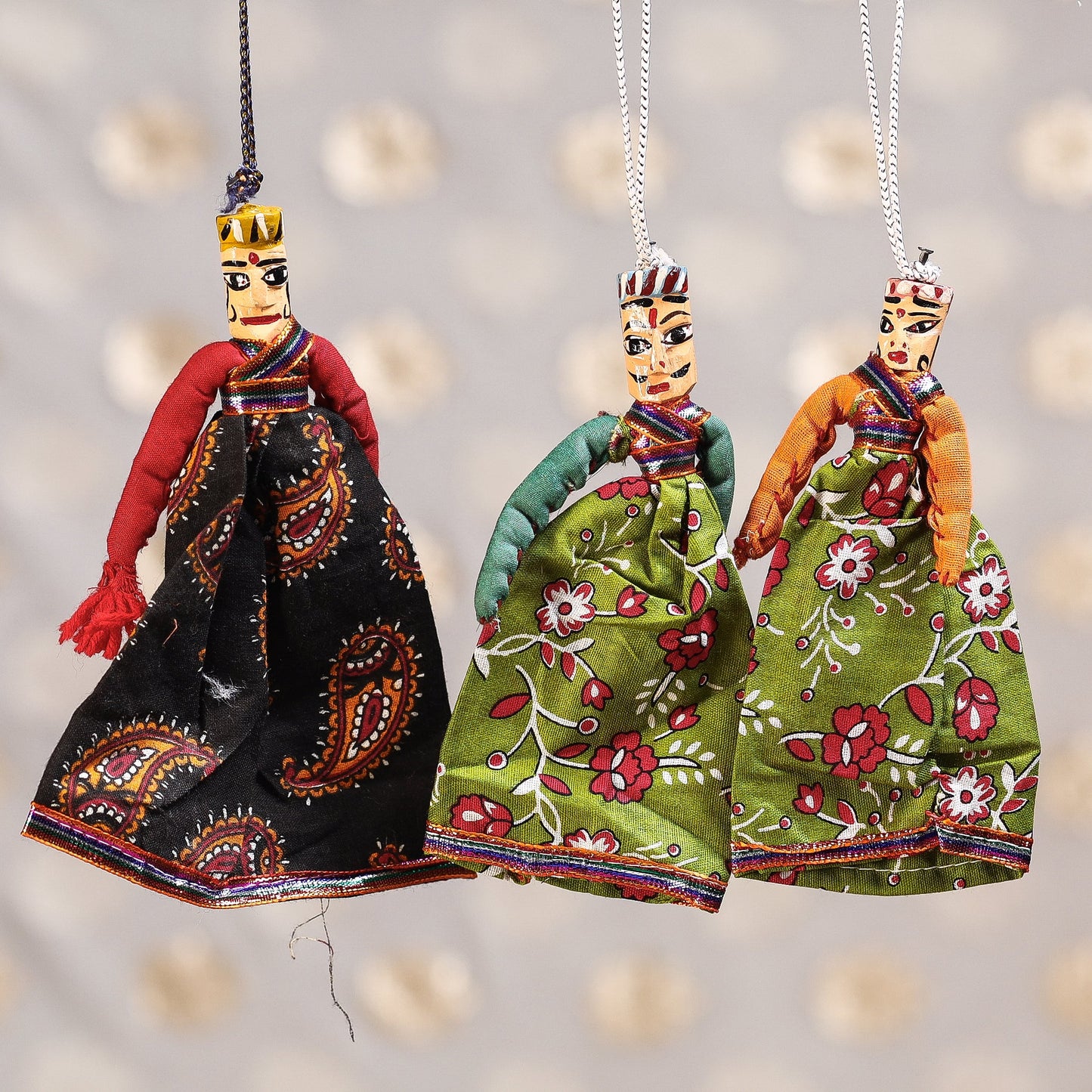 Rajasthani Dancing Couple Handmade Puppet / Kathputli l iTokri.com