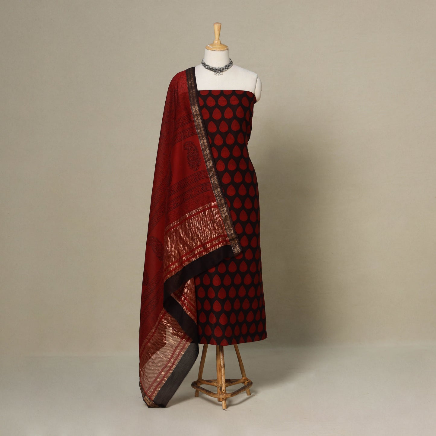 Red - 3pc maheshwari silk unstitched bagh dress material 08