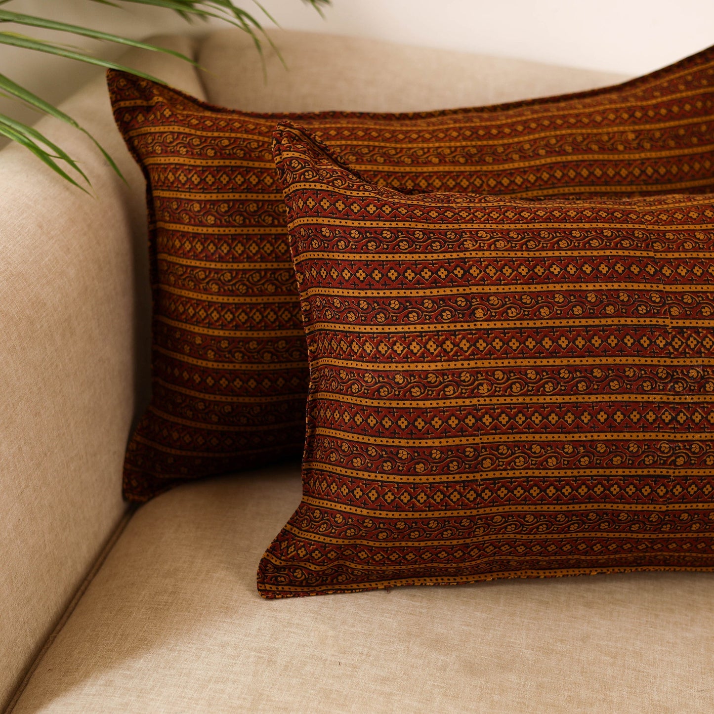 Bagh hand pillow cover (set of 2) 04 - handcrafted