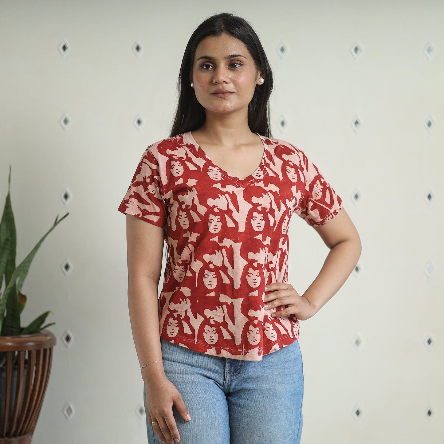 Bindaas Block Art Printed Cotton Women V Neck T-shirt 03 Online at iTokri.com