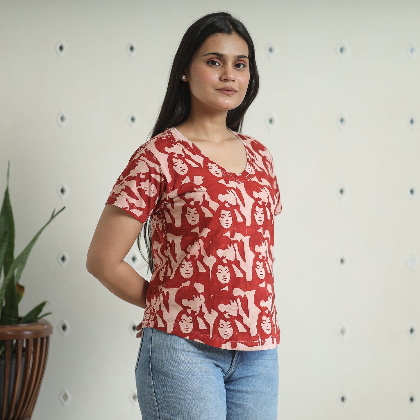 Bindaas Block Art Printed Cotton Women V Neck T-shirt 03 Online at iTokri.com