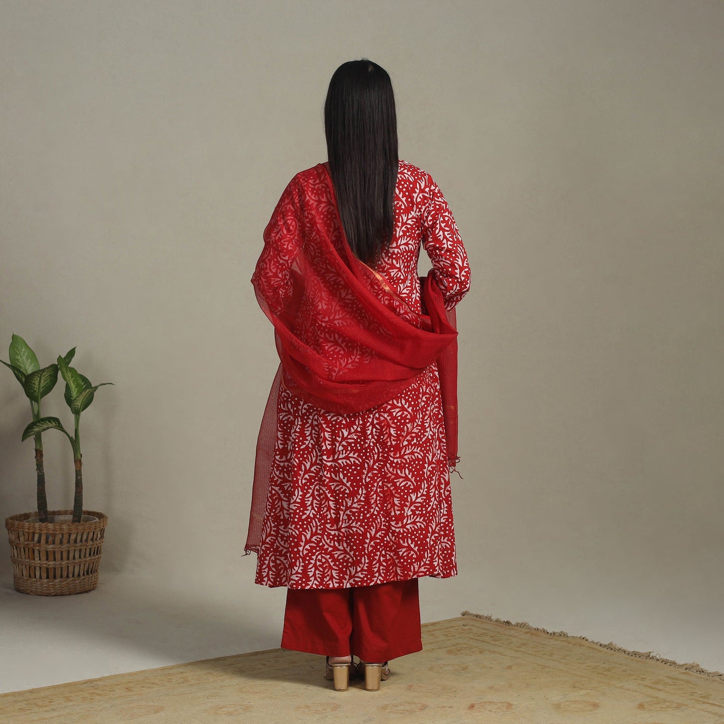 Red Cotton Hand Batik Print Kurta Set (Set of 3)