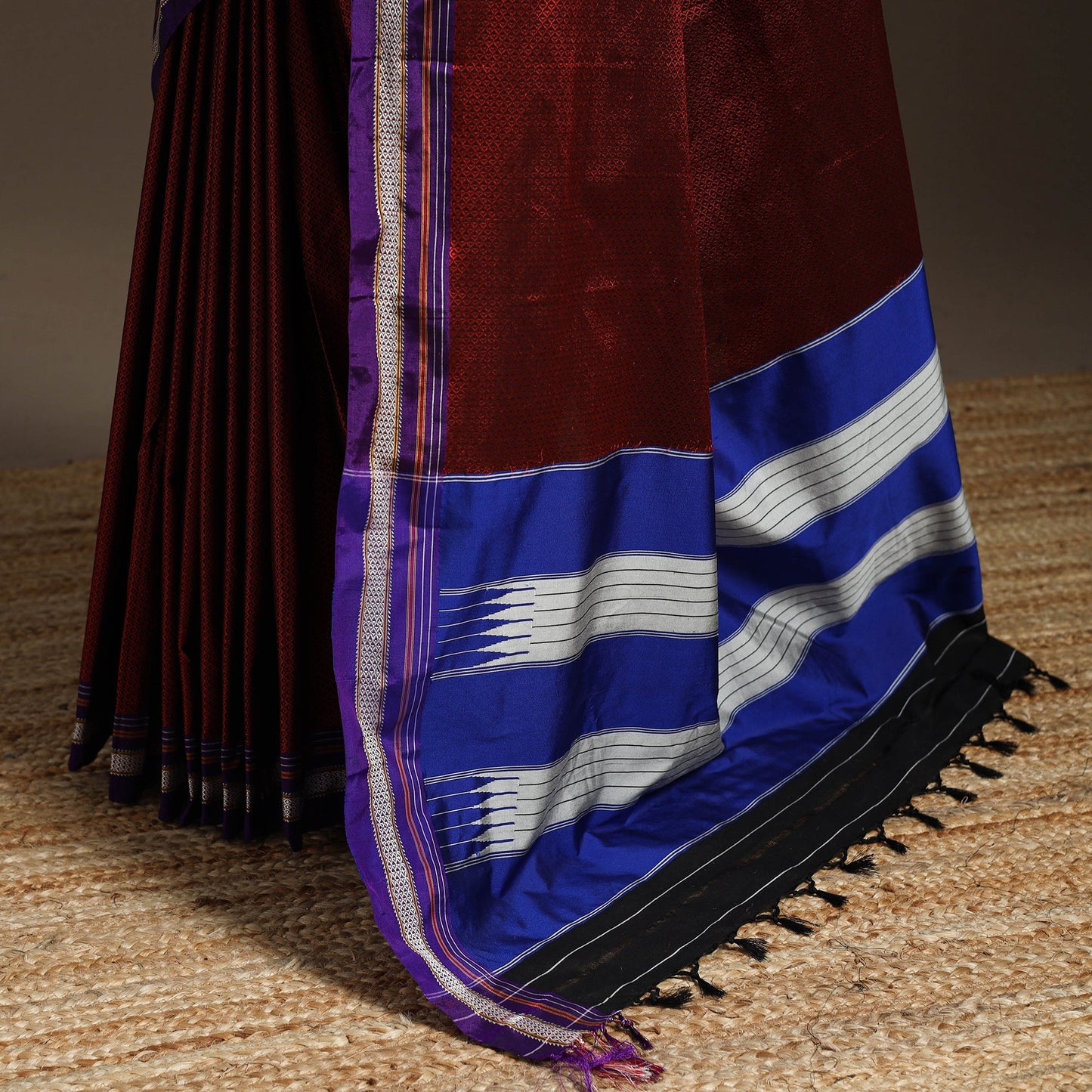 Cotton khun saree with chikki paras border 19 - handcrafted