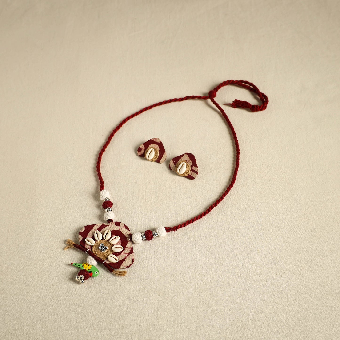 Red Fabart Jute & Shell Work Necklace Set