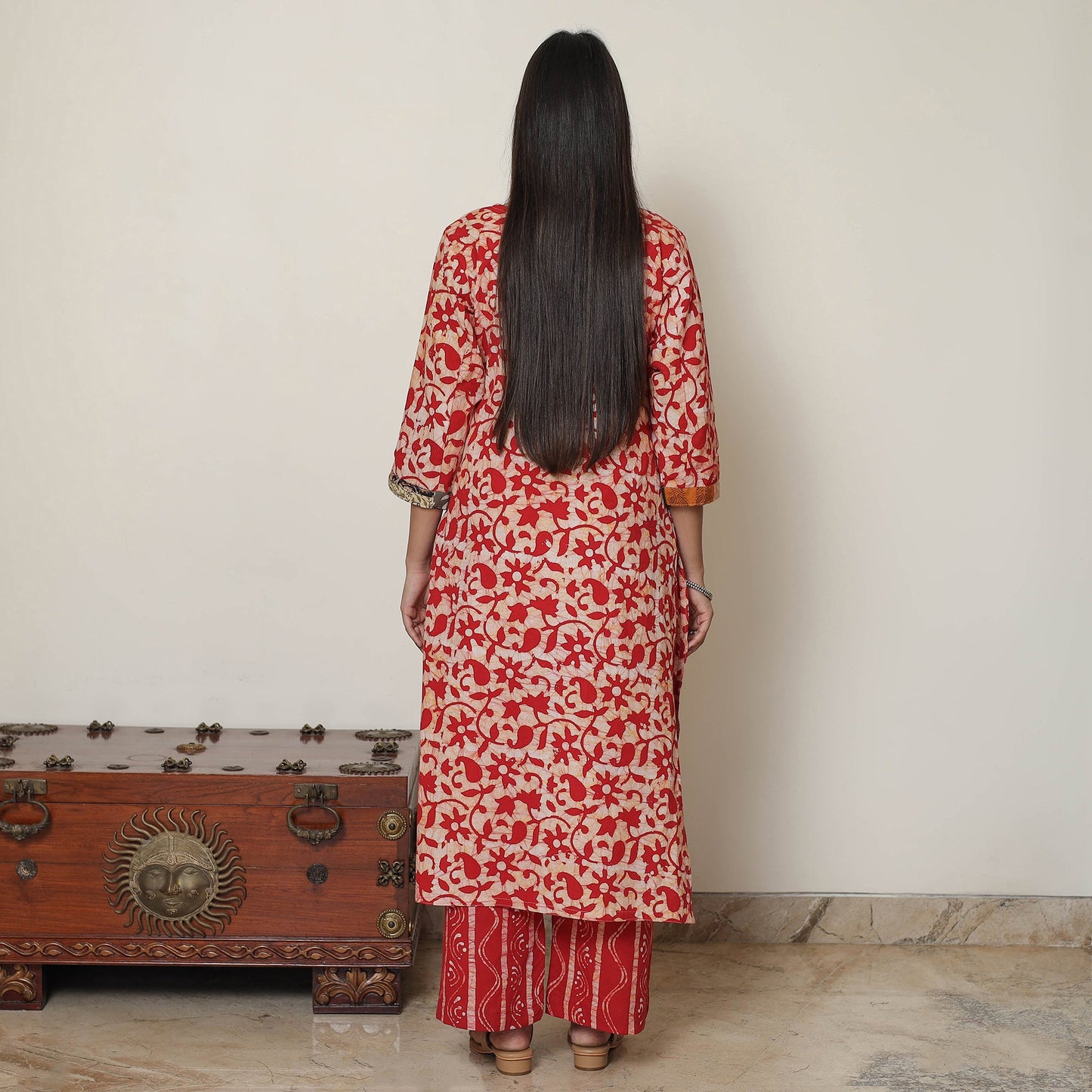 Hand Batik Printed Cotton Kurta with Palazzo & Dupatta Set 01 Online at iTokri.com