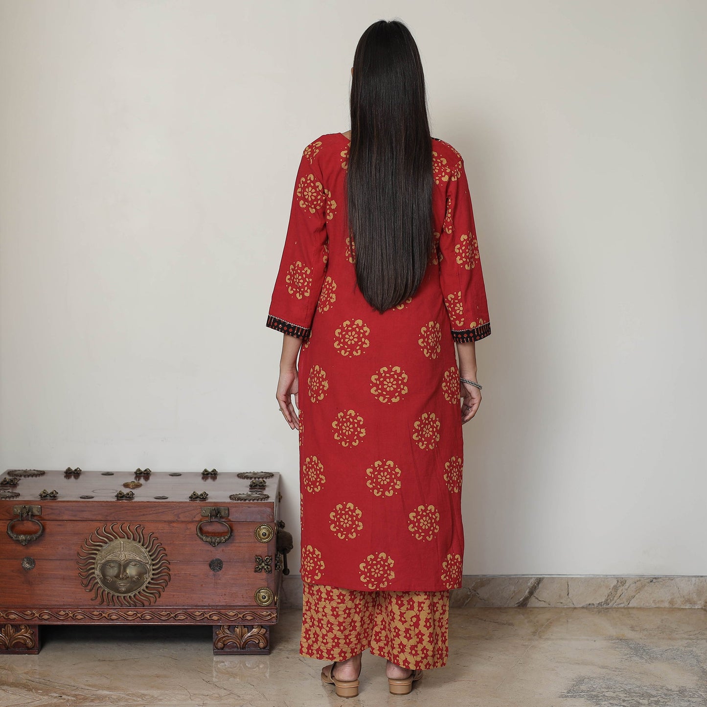 Hand Batik Printed Cotton Kurta with Palazzo & Dupatta Set 07