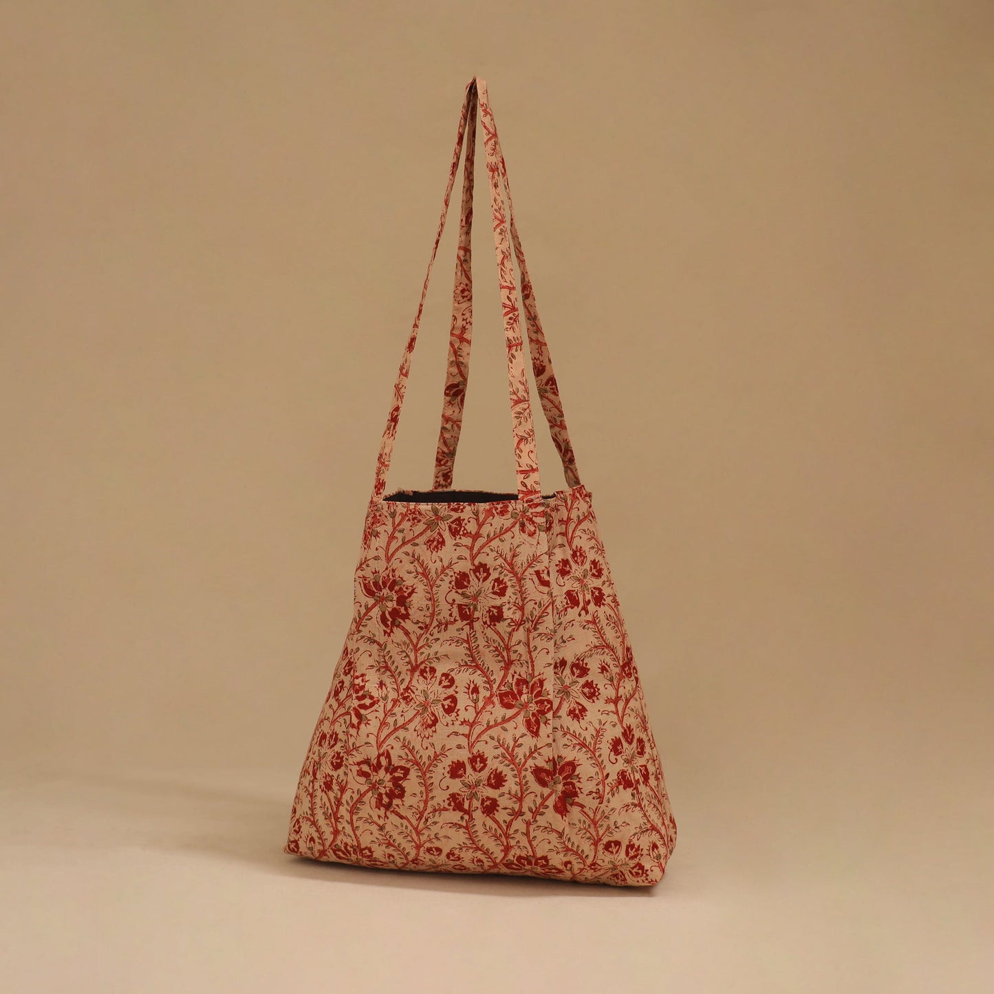 Handcrafted fabric jhola bag 32