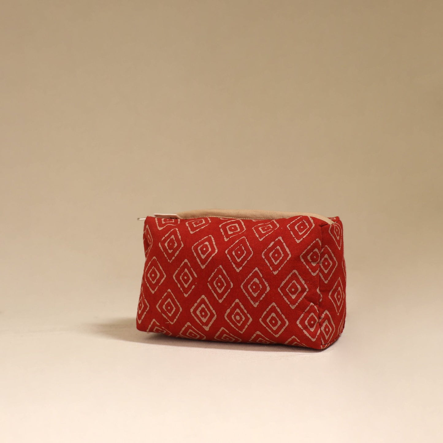 Handcrafted fabric toiletry bag 09