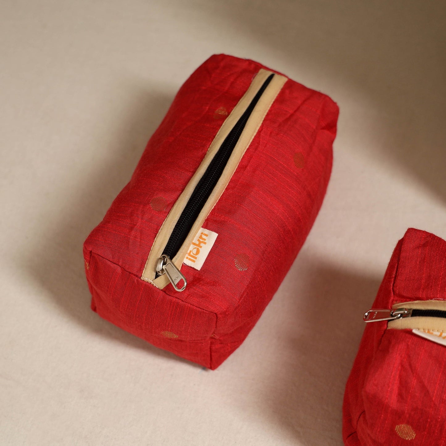 Handcrafted fabric toiletry bags (set of 3) 09