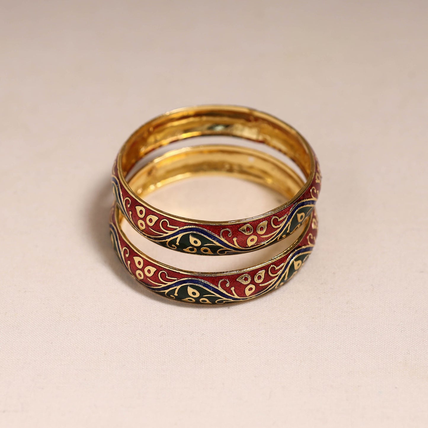 Handcrafted paka meenakari bangles (set of 2) 285