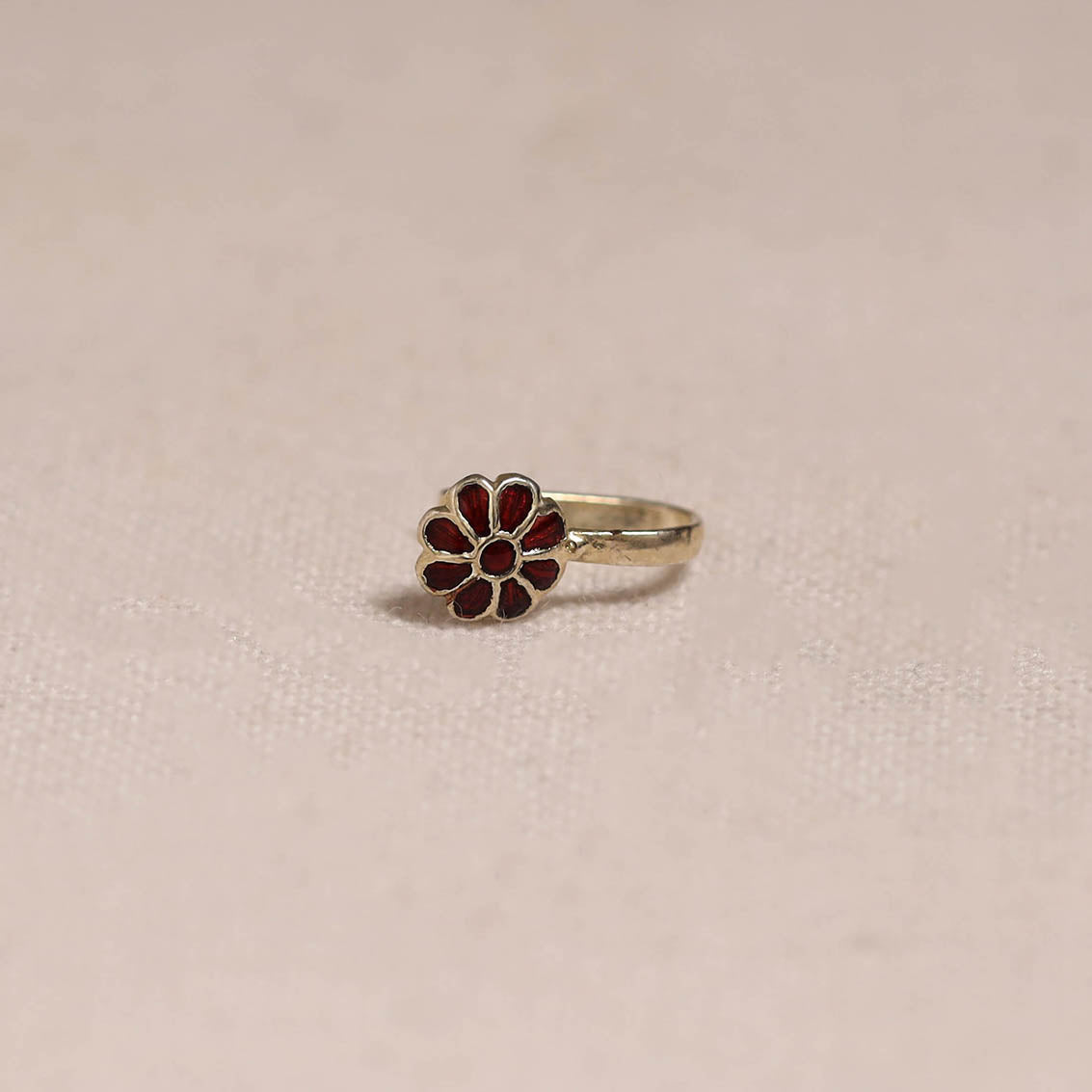 Handcrafted paka meenakari nosepin 146