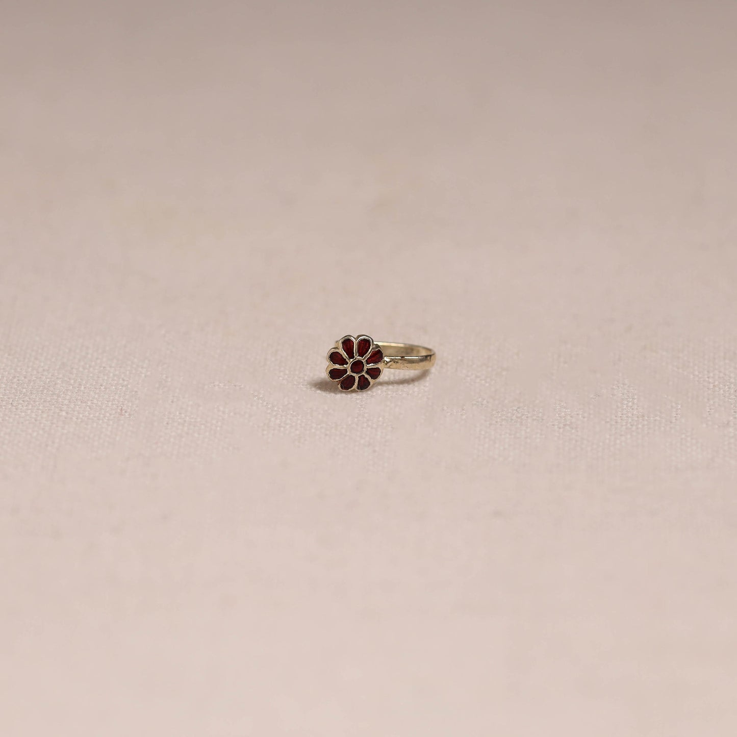 Handcrafted paka meenakari nosepin 146