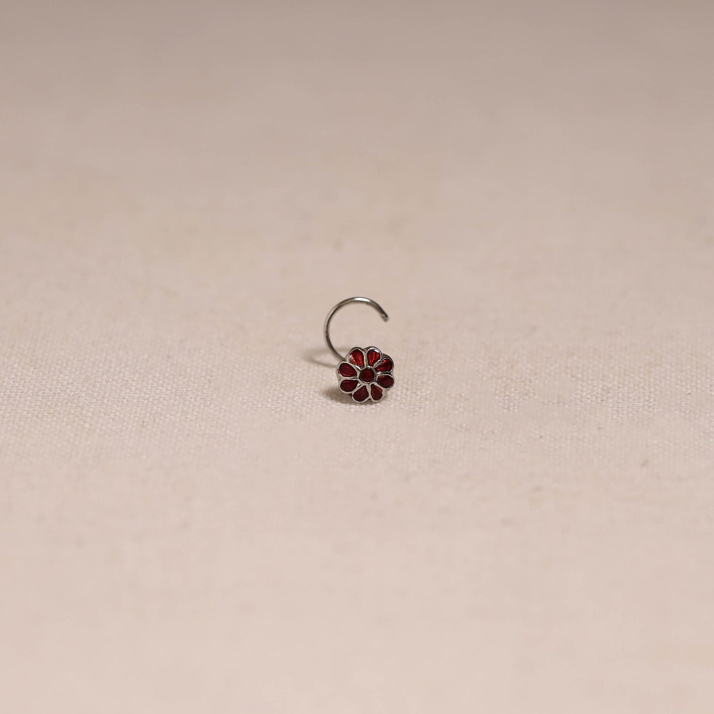 Handcrafted paka meenakari nosepin 166