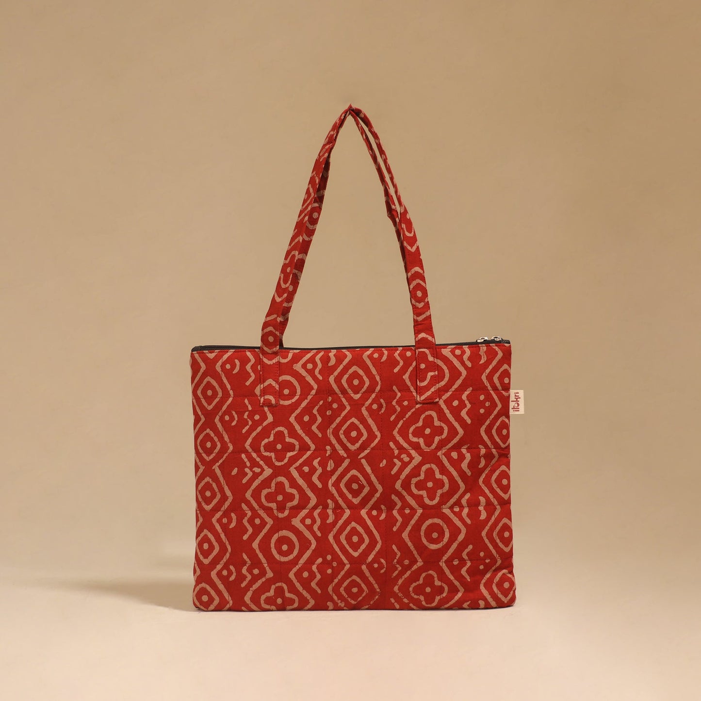 Handcrafted quilted handbag 03