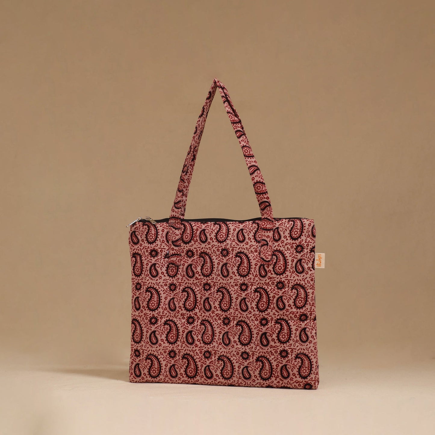 Handcrafted quilted handbag 105