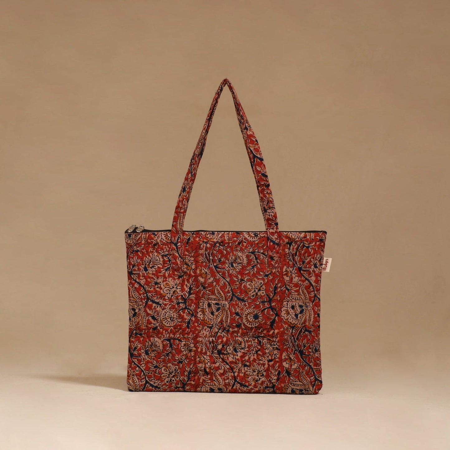 Handcrafted quilted handbag 17