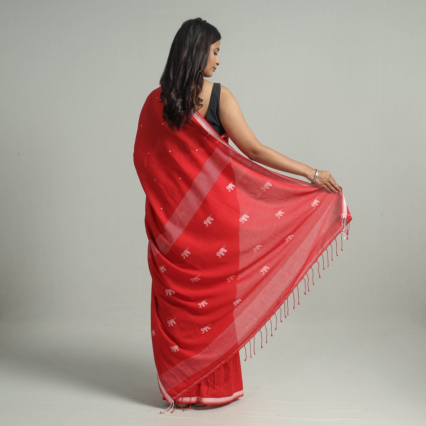 Handloom Cotton Phulia Jamdani Saree with Tassels