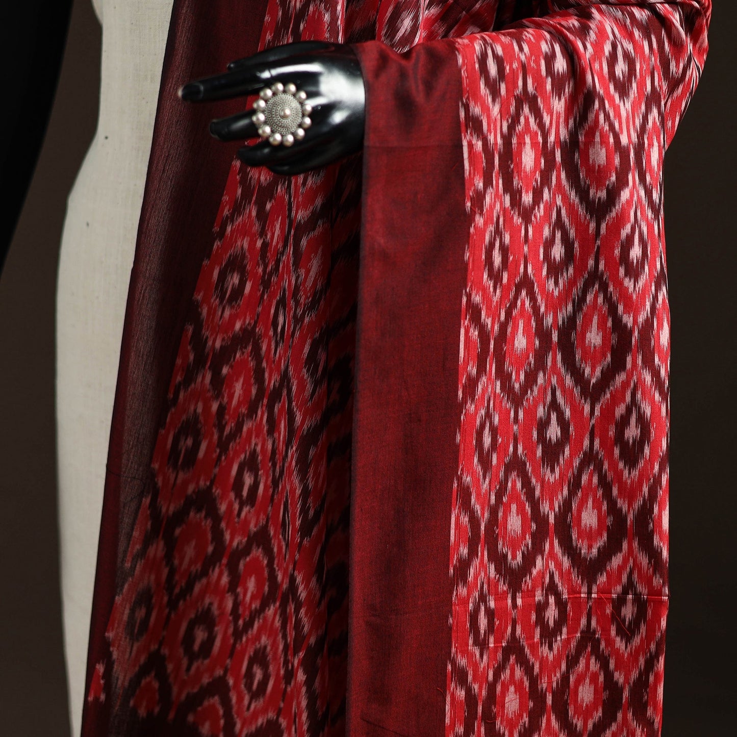 Handloom cotton pochampally ikat dupatta 08 - handcrafted