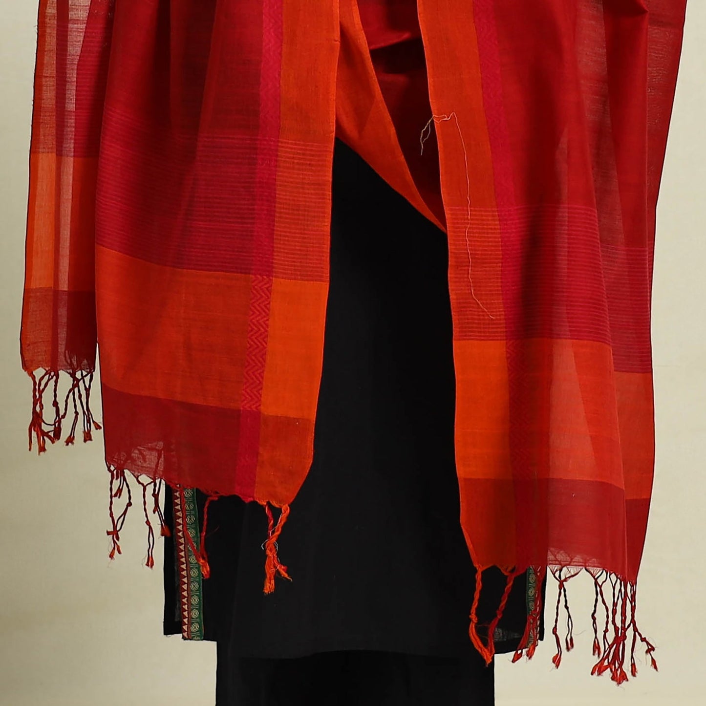 Buy Red Handloom Cotton Srikakulam Jamdani Dupatta