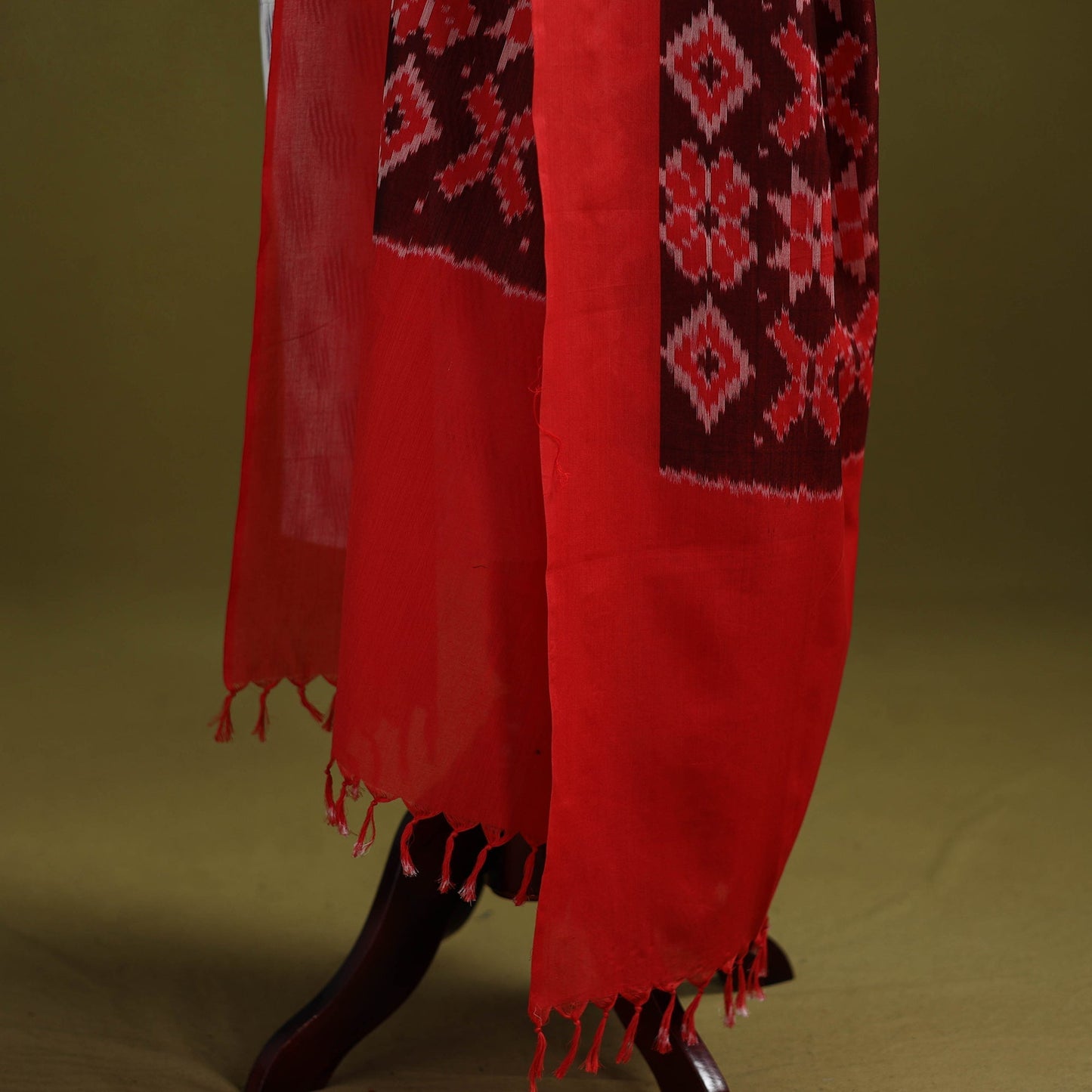 Handloom mercerised cotton pochampally ikat dupatta 02