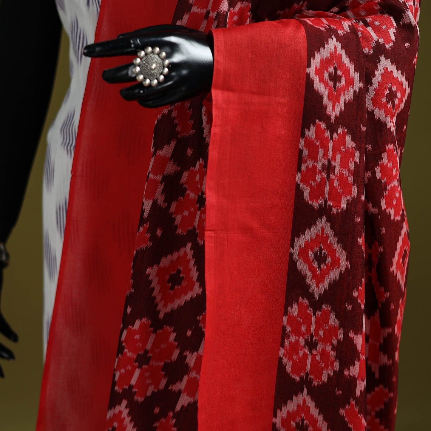 Handloom mercerised cotton pochampally ikat dupatta 02
