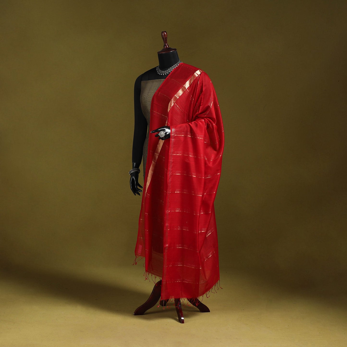 Handloom silk cotton zari work maheshwari dupatta 01