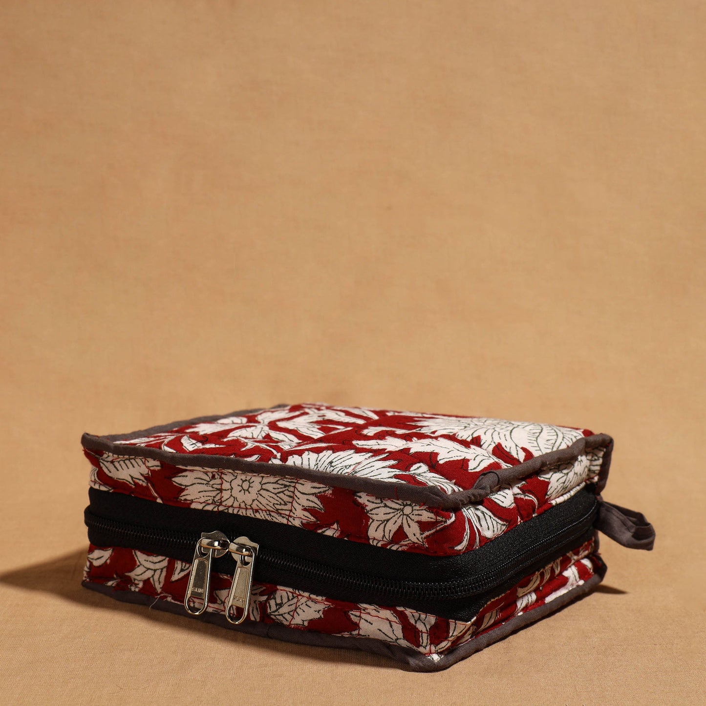 Red Handmade 4 Pockets Cotton Jewelry Bag 05