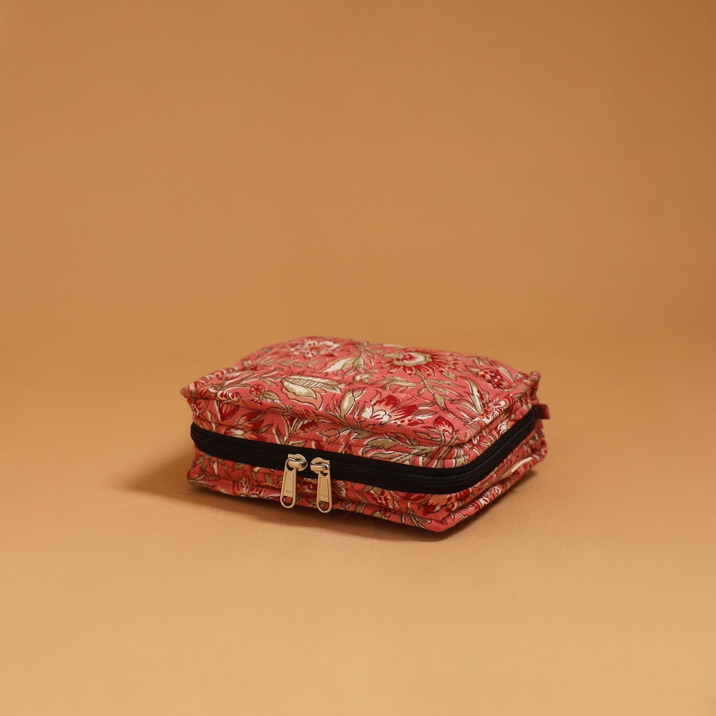 Handmade 4 pockets quilted jewellery bag 05 - handcrafted
