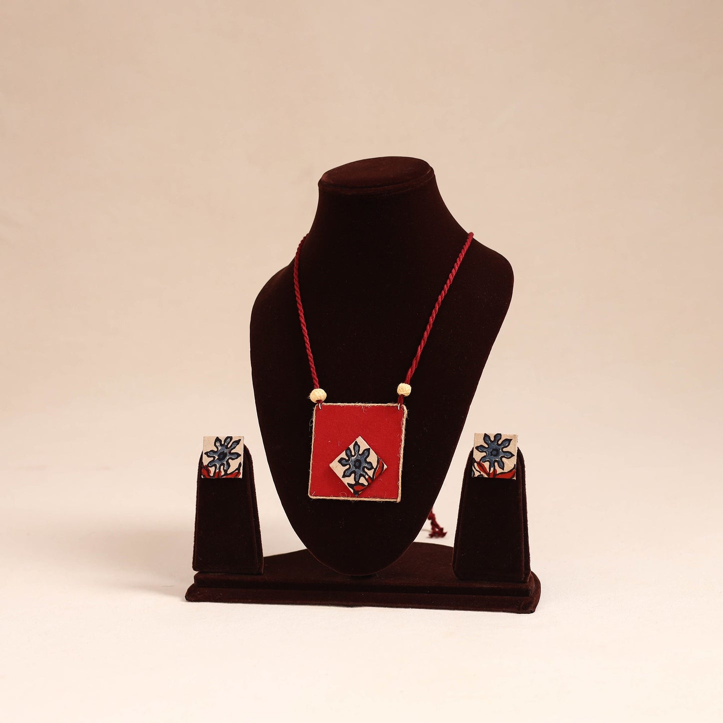 Red - handmade fabart necklace set 18 - handcrafted