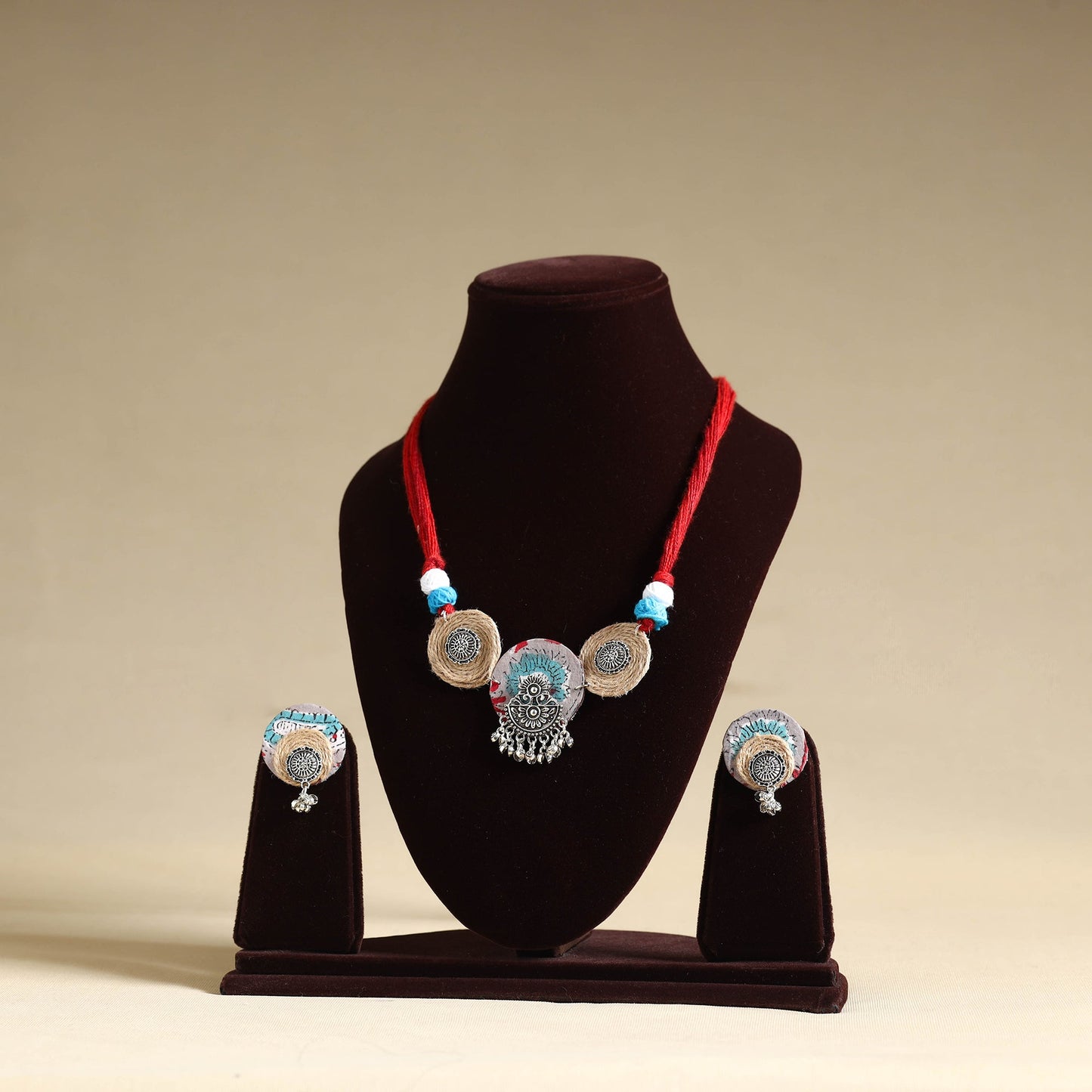 Handmade GS Jute Fabart Necklace Set