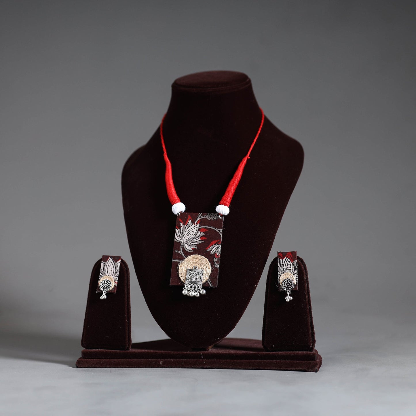 Handmade GS Jute Fabart Necklace Set