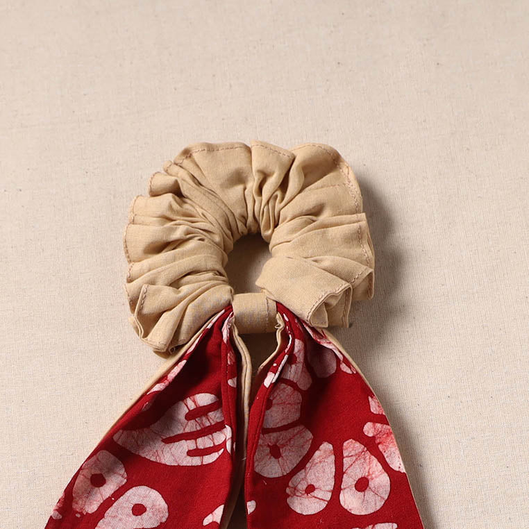 Handmade rubber band/scarf scrunchie 82 - handcrafted