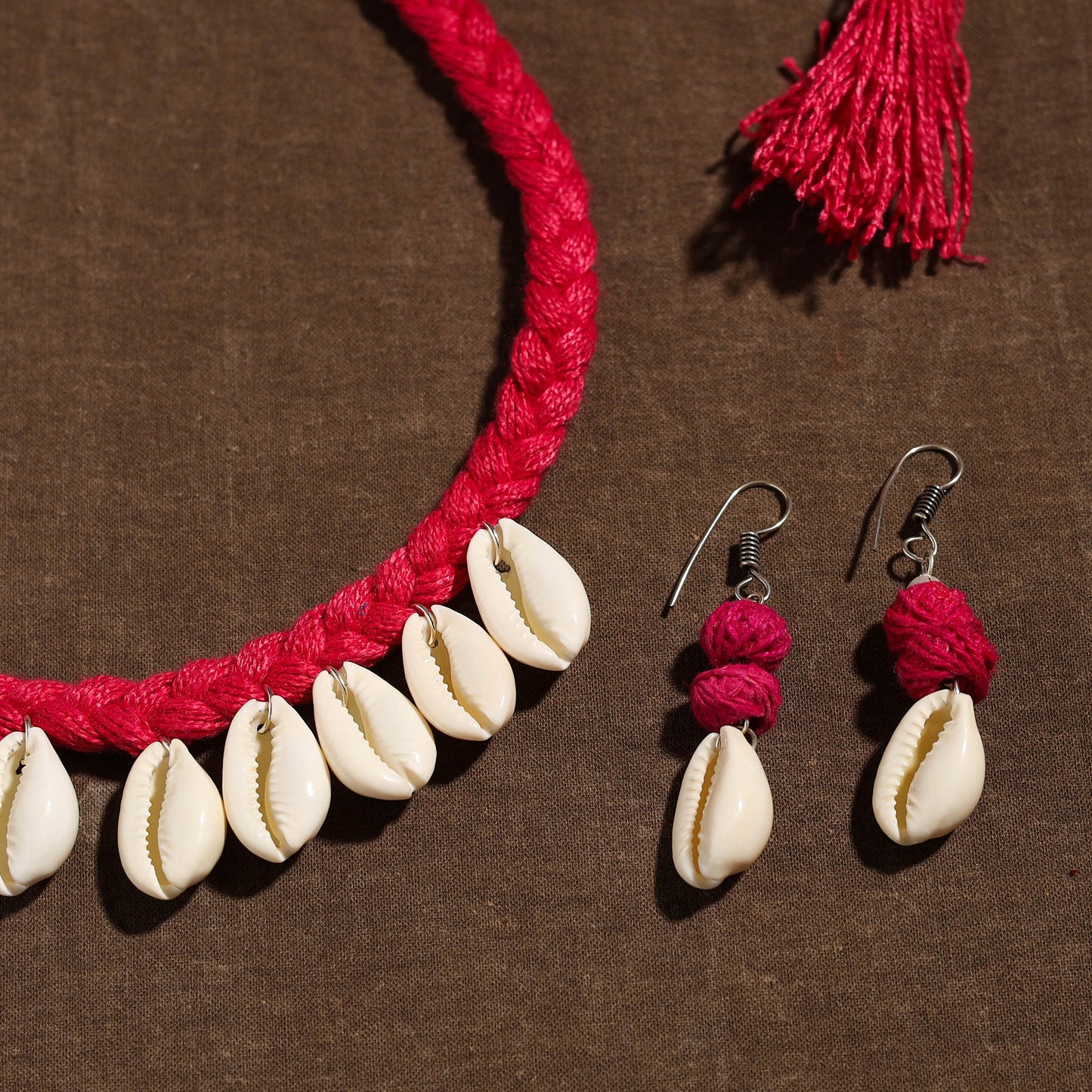 Buy Handmade Thread Braided Shell Necklace Set