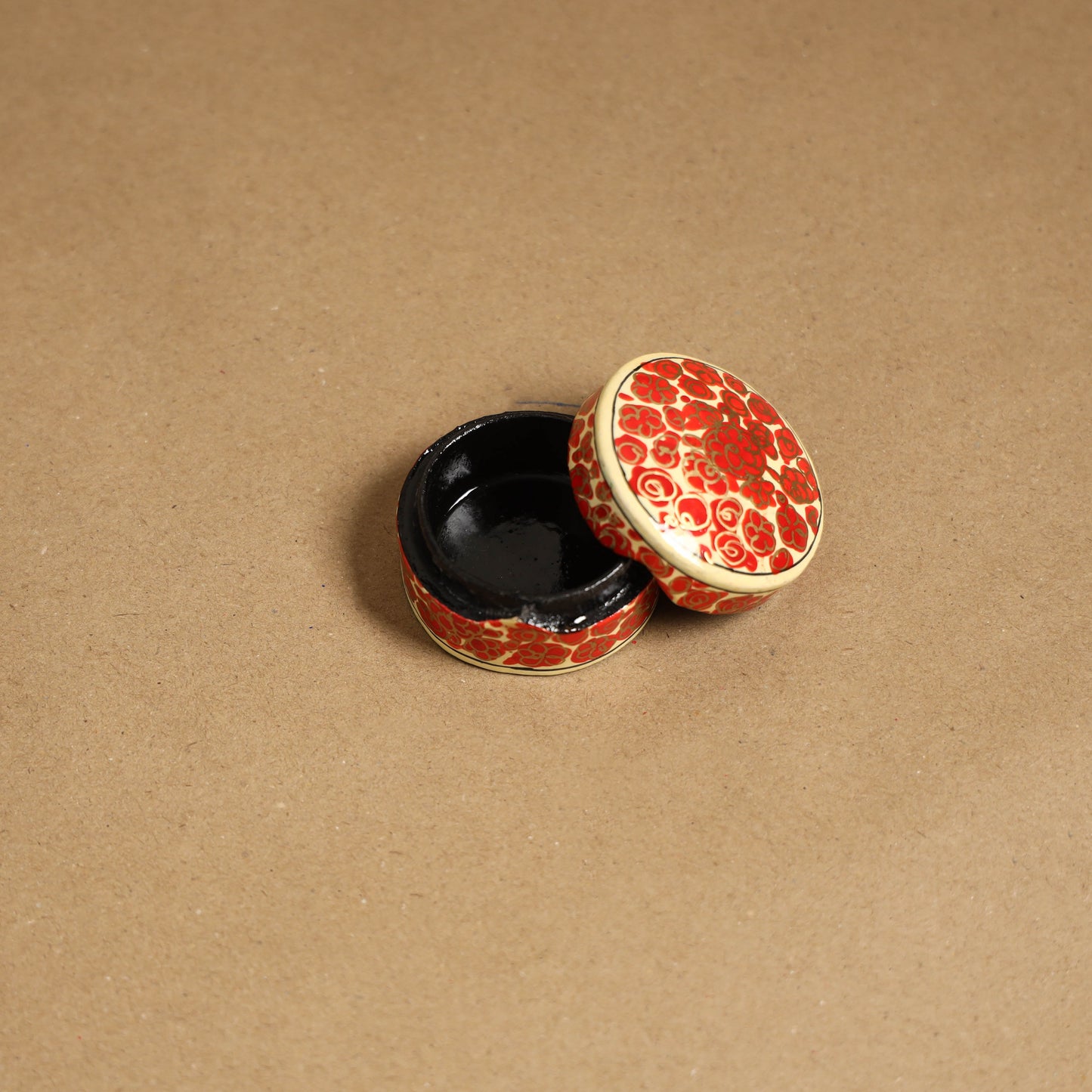 Red - handpainted paper mache multipurpose box 01