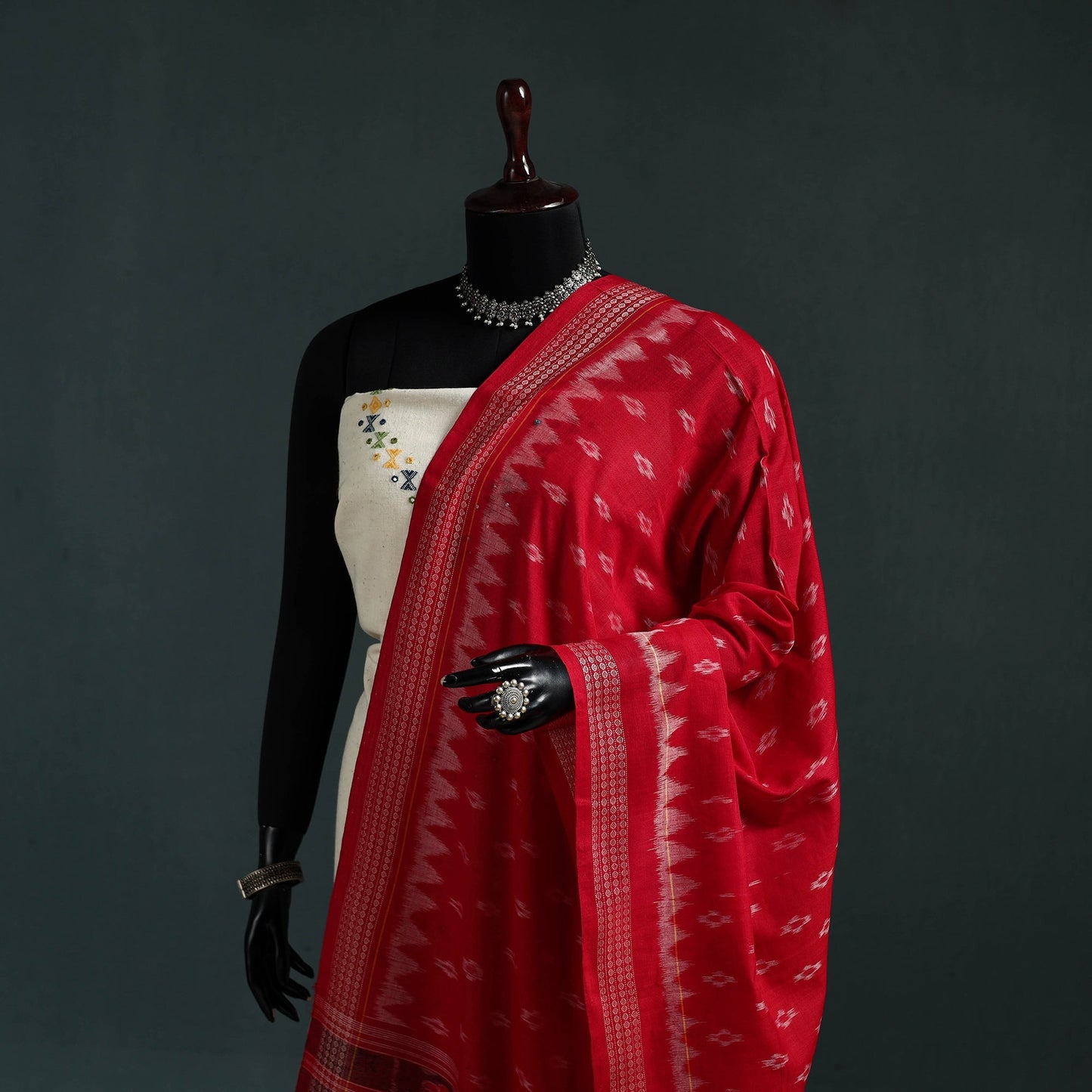 Ikat handloom cotton sambalpuri dupatta 17 - handcrafted