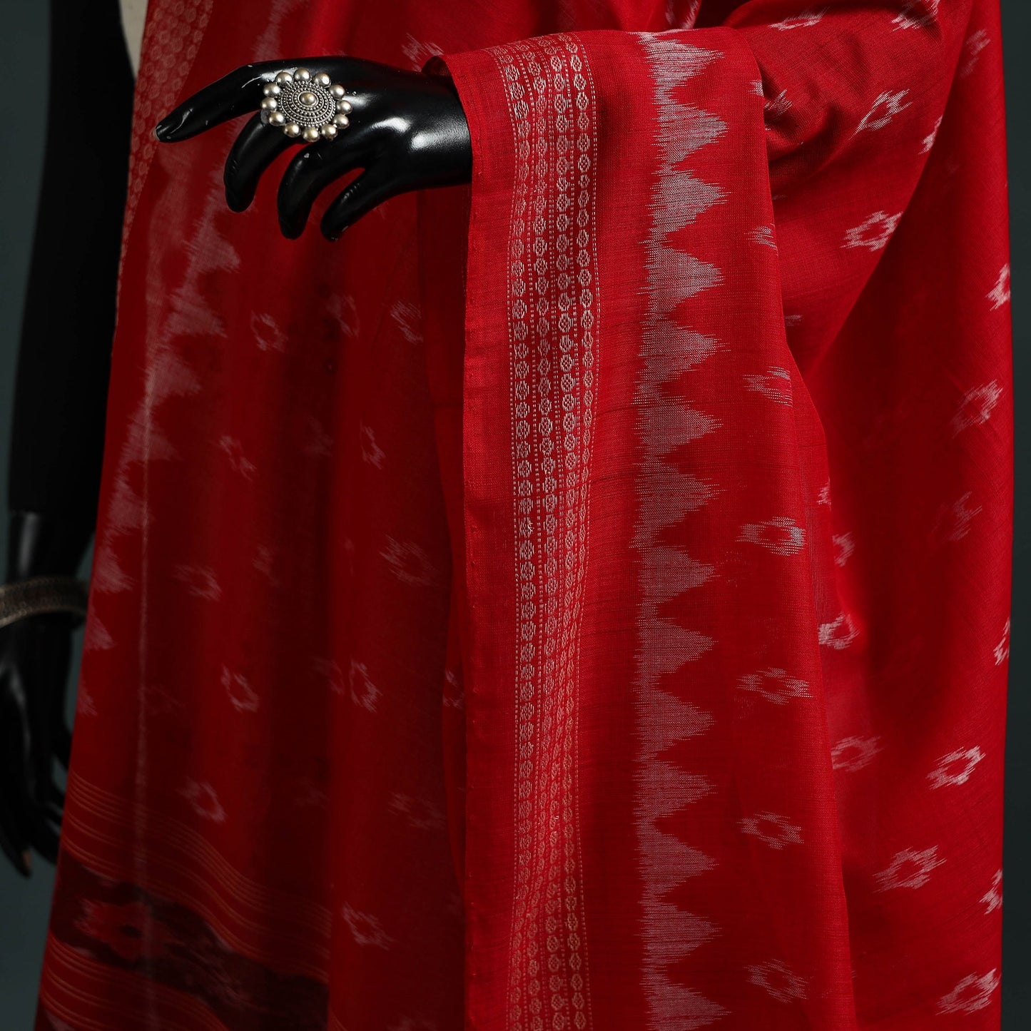 Ikat handloom cotton sambalpuri dupatta 18 - handcrafted