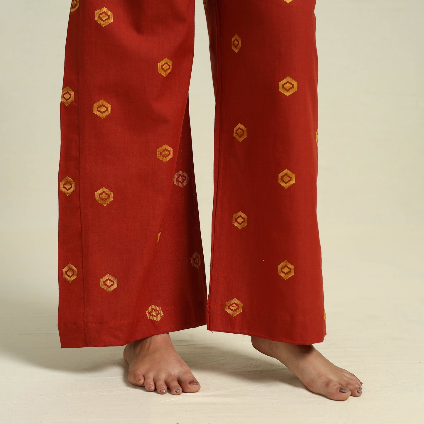 Red Jacquard Cotton Top & Pyjama Night Suit Set