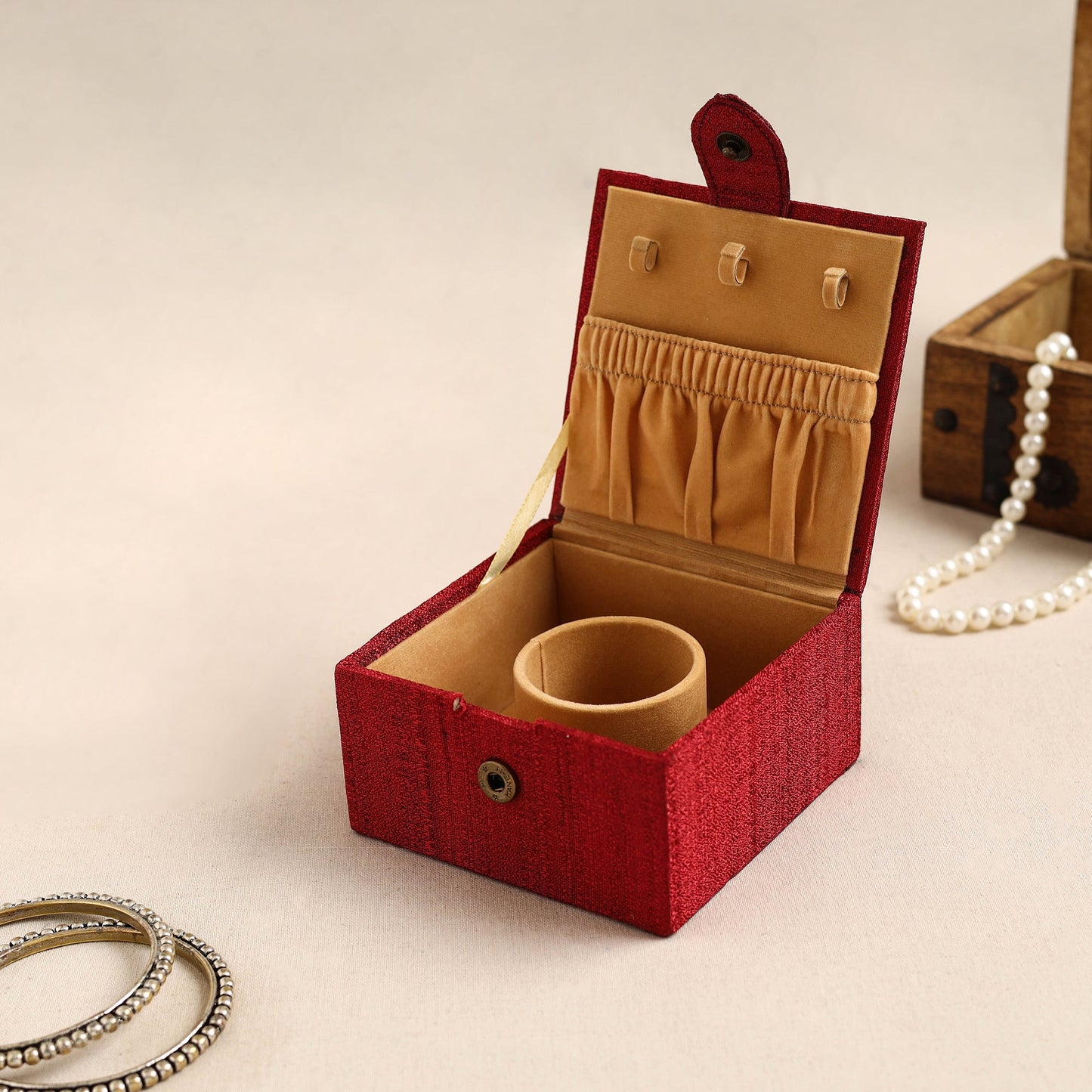 Red Kalamkari Handpainted Ghicha Silk Bangle Box (Small)