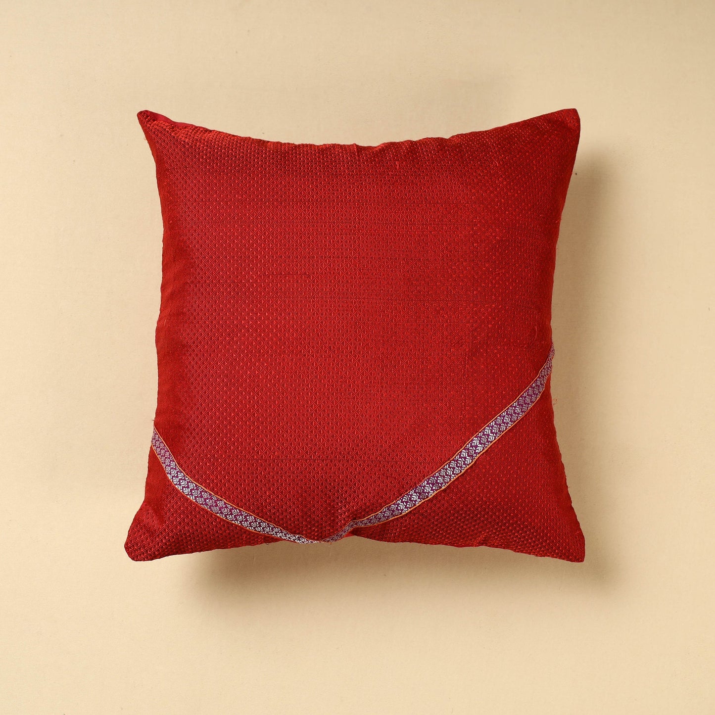 khun cushion cover