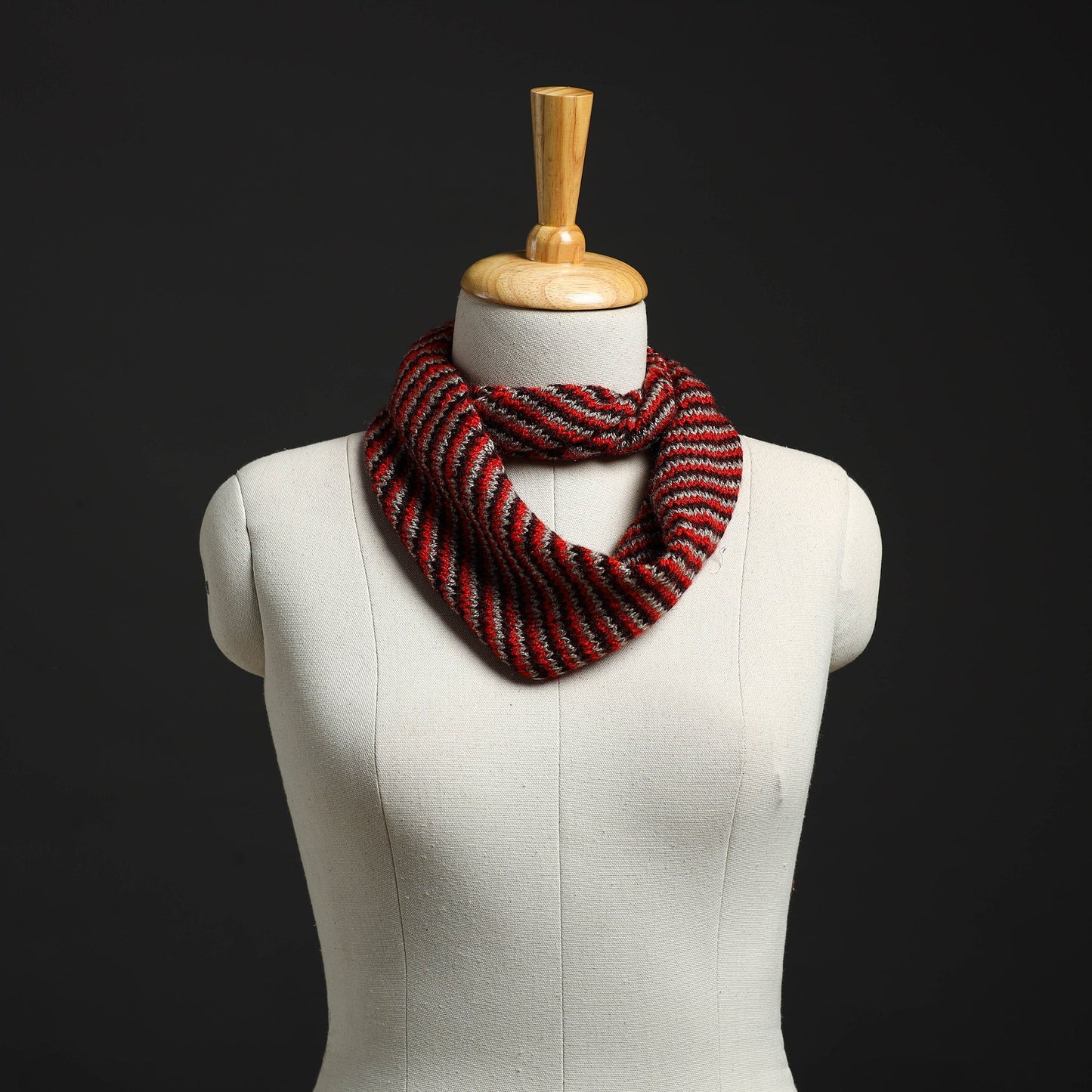 Red Kumaun Hand Knitted Woolen Neck Warmer