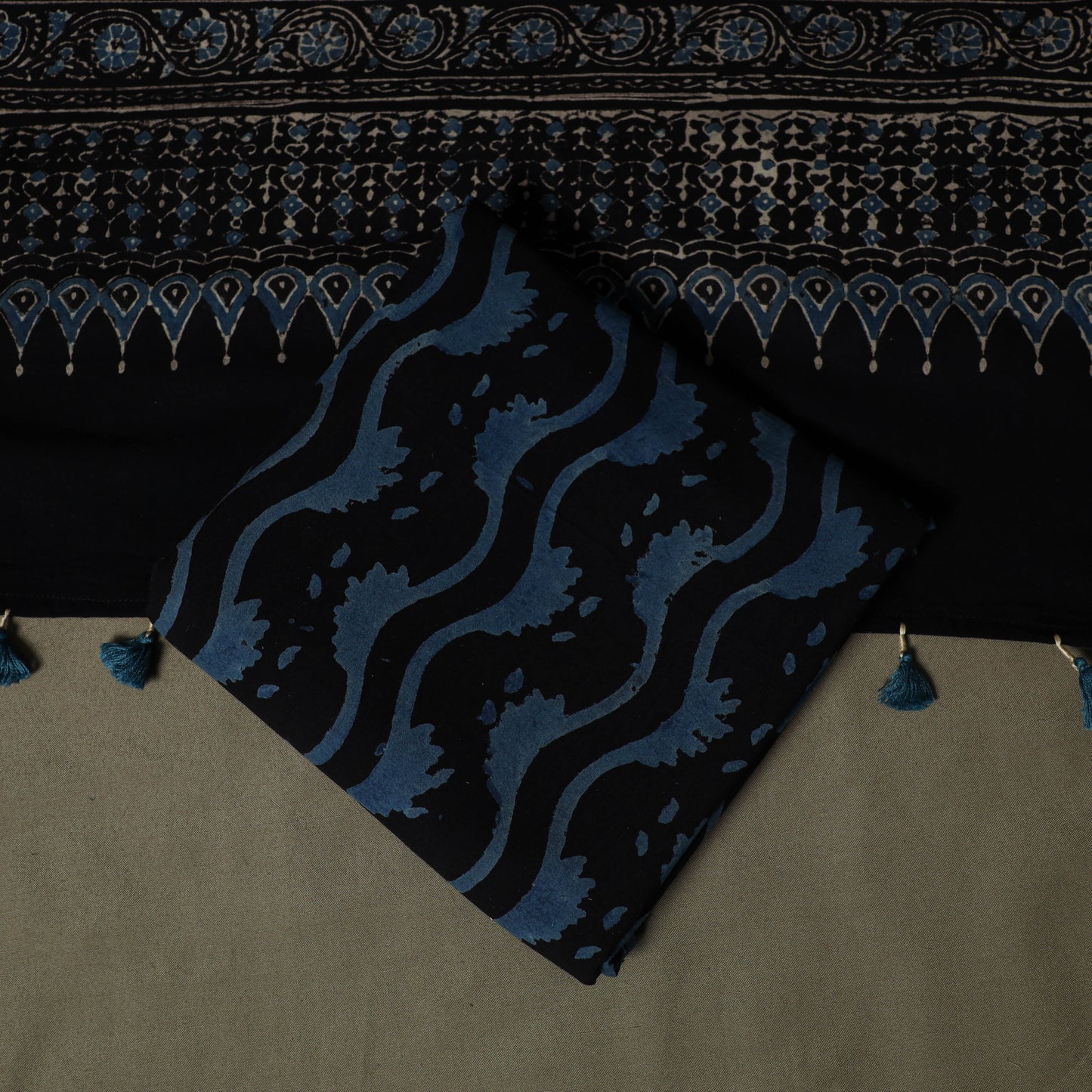 Kutch hand block ajrakh print natural dyed cotton 3pc