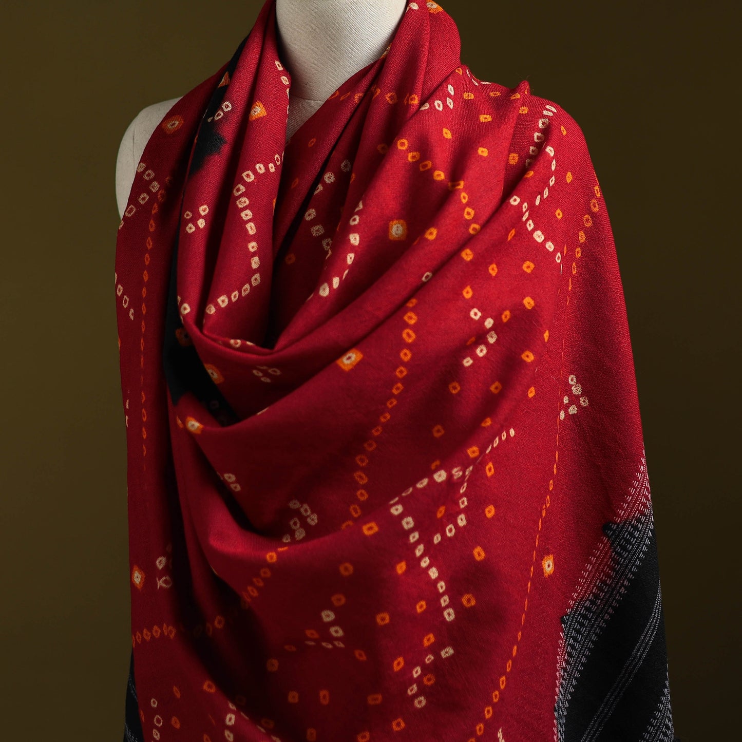 Kutch handwoven bandhani merino wool shawl 18 - handcrafted